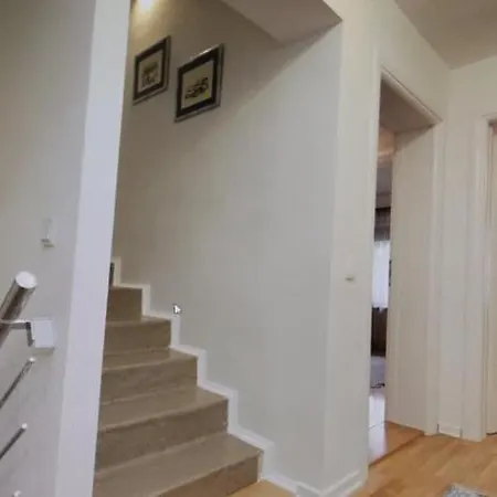 Tara - Center 公寓 *