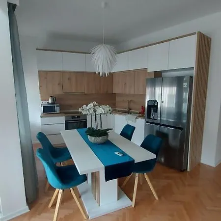 Tara - Center 公寓